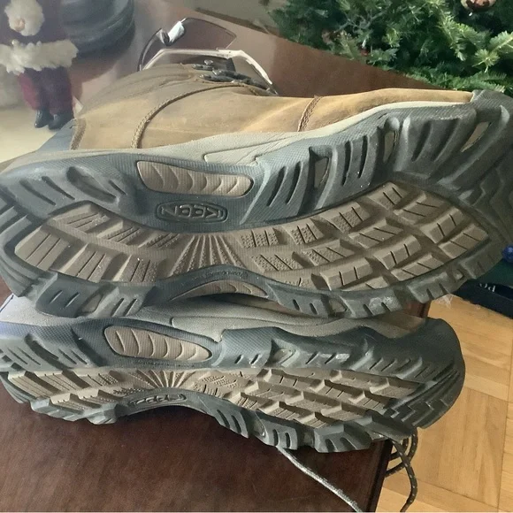 KEEN Revel III Waterproof Winter Hiking Boots Men's Size 11 - Picture 5 of 7